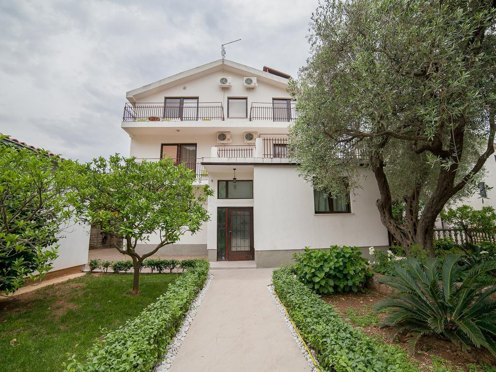 Apartment Petrovic