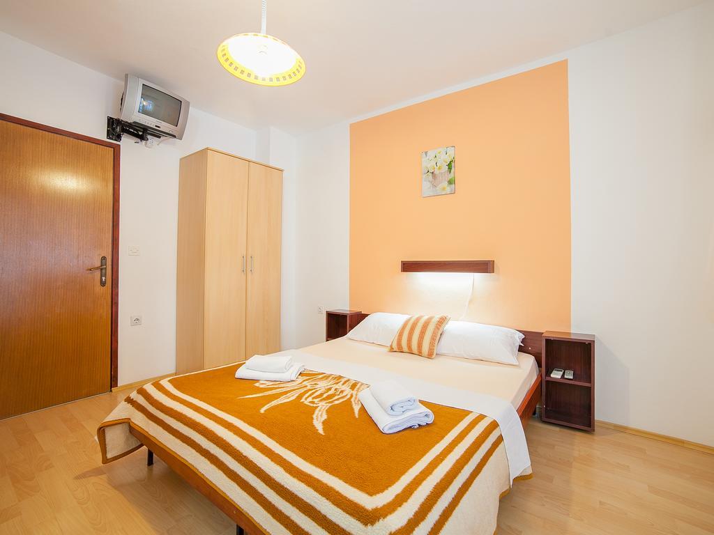 Apartment Petrovic *