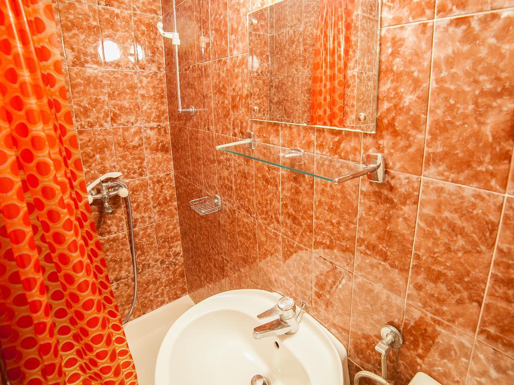 Petrovic Apartment *